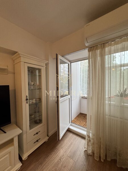 Gorjului 2 camere  Parcare  Etaj 1