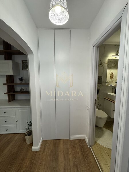 Gorjului 2 camere  Parcare  Etaj 1